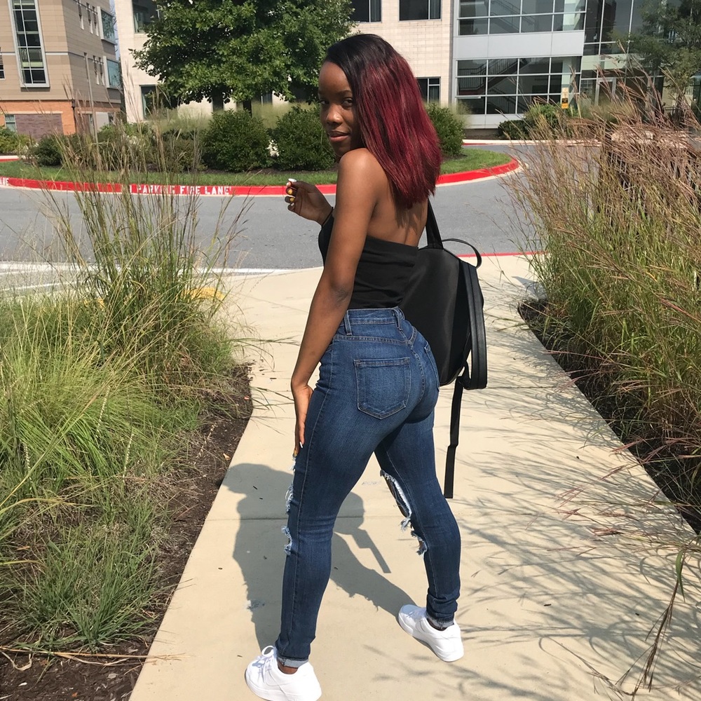 Meet your Posher, Jennifer